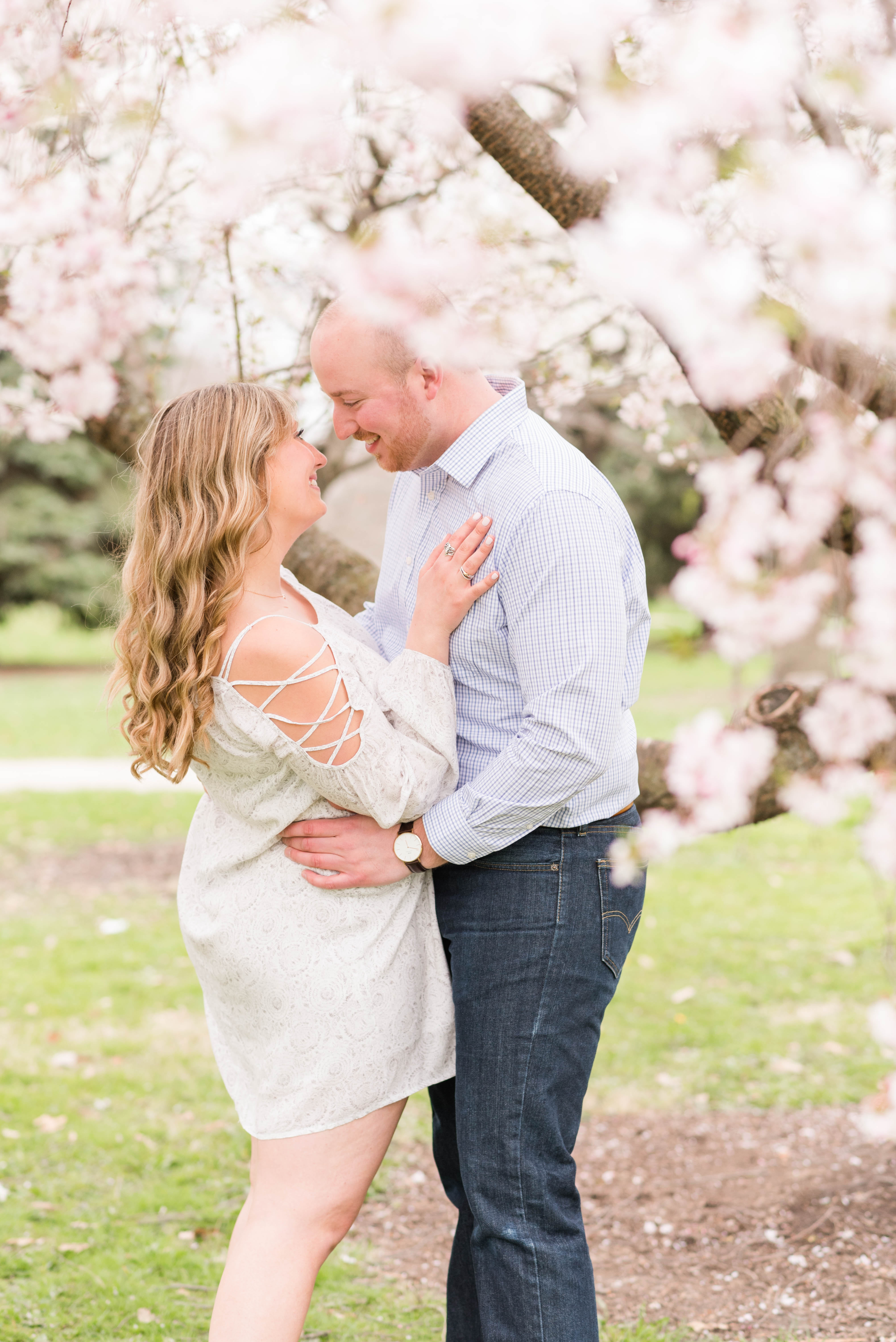 Spring Engagement Session at Goodale Park, Sweet Williams Photography, Columbus Ohio