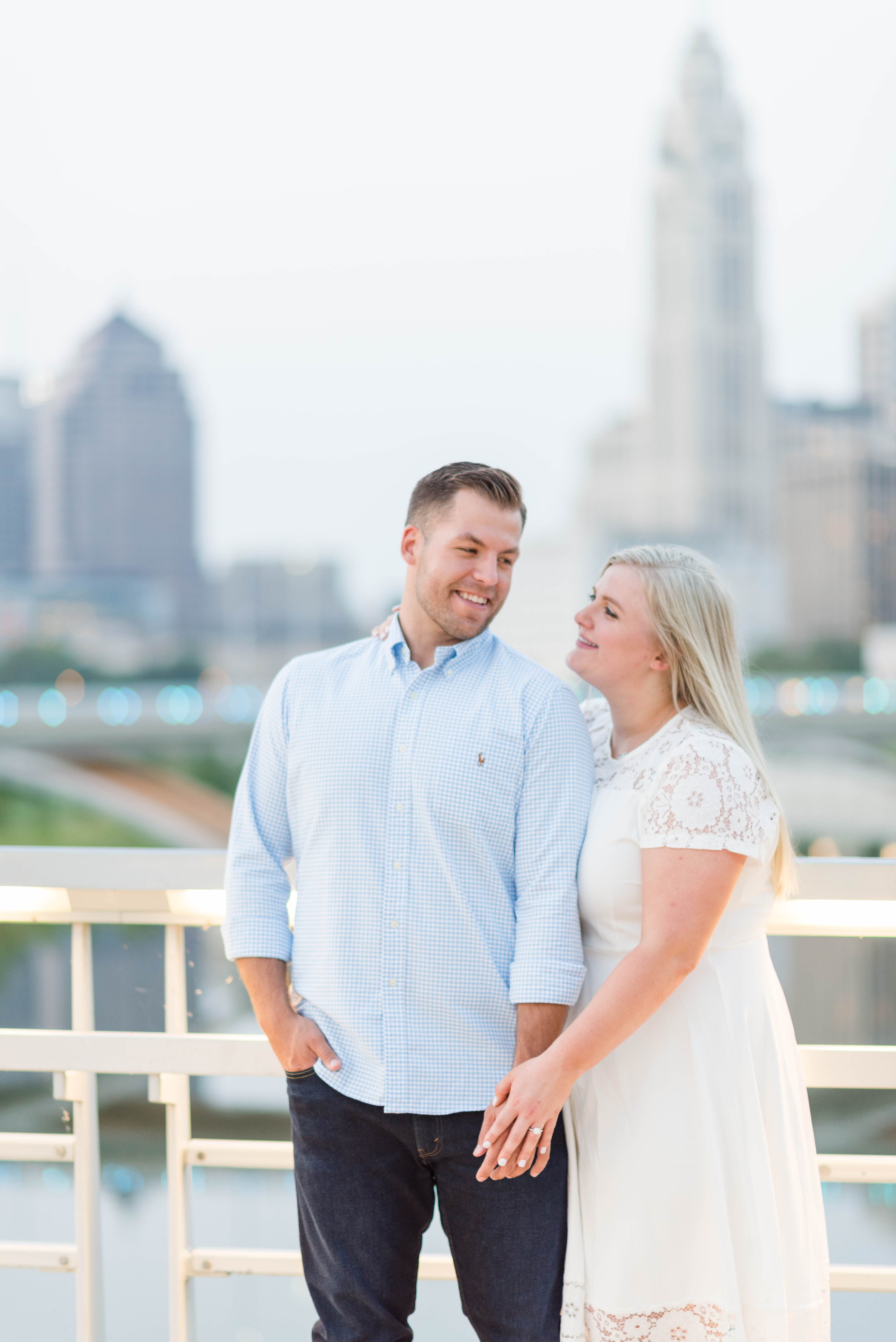 Engagement Session At The Scioto Mile & Bicentennial Park - Sweet Williams Photography, Rebecca Musayev