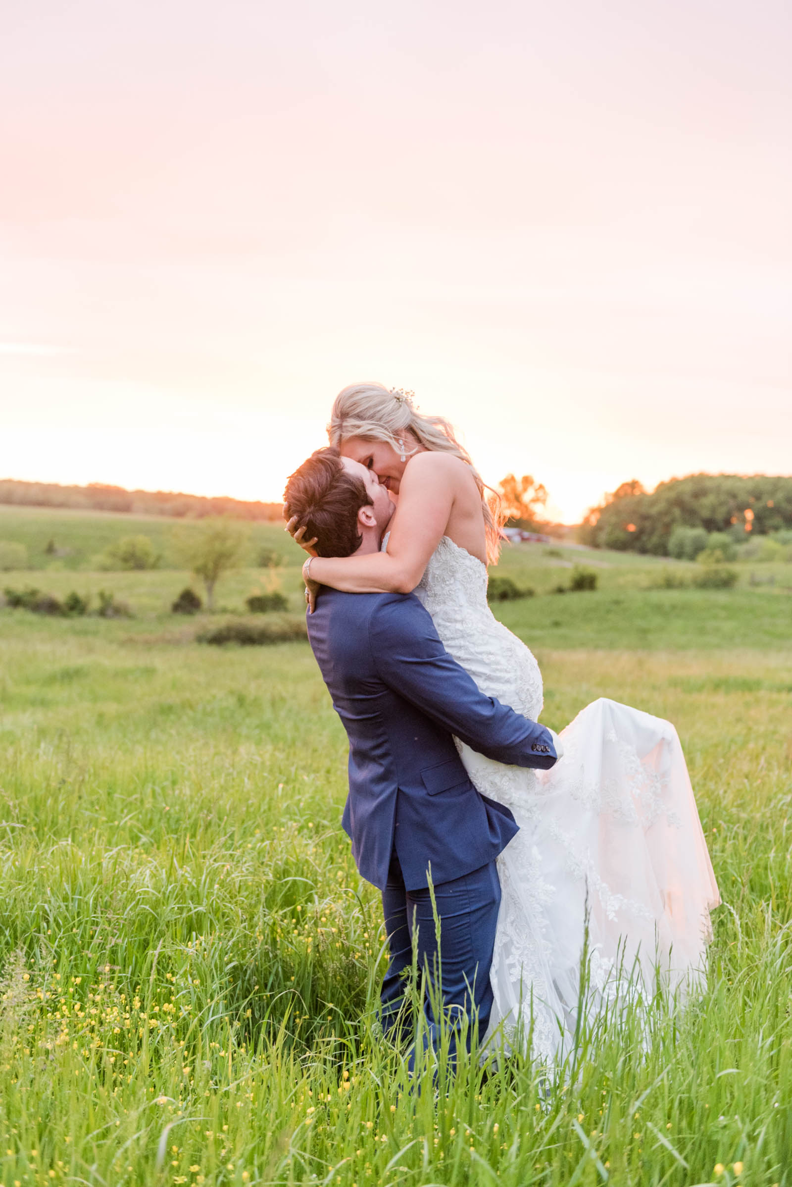 Romantic Southern Wedding At Duck Pond Manor Sparta, Tennessee Sweet Williams Photography, Rebecca Musayev