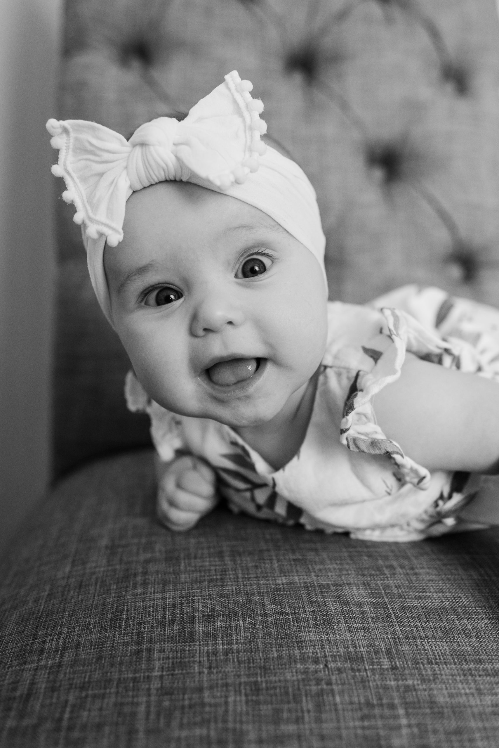Olivia 4 Months Old - Sweet Williams Photography is a lifestyle, engagement, and wedding photographer serving the Nashville, Tennessee area and destination locations.