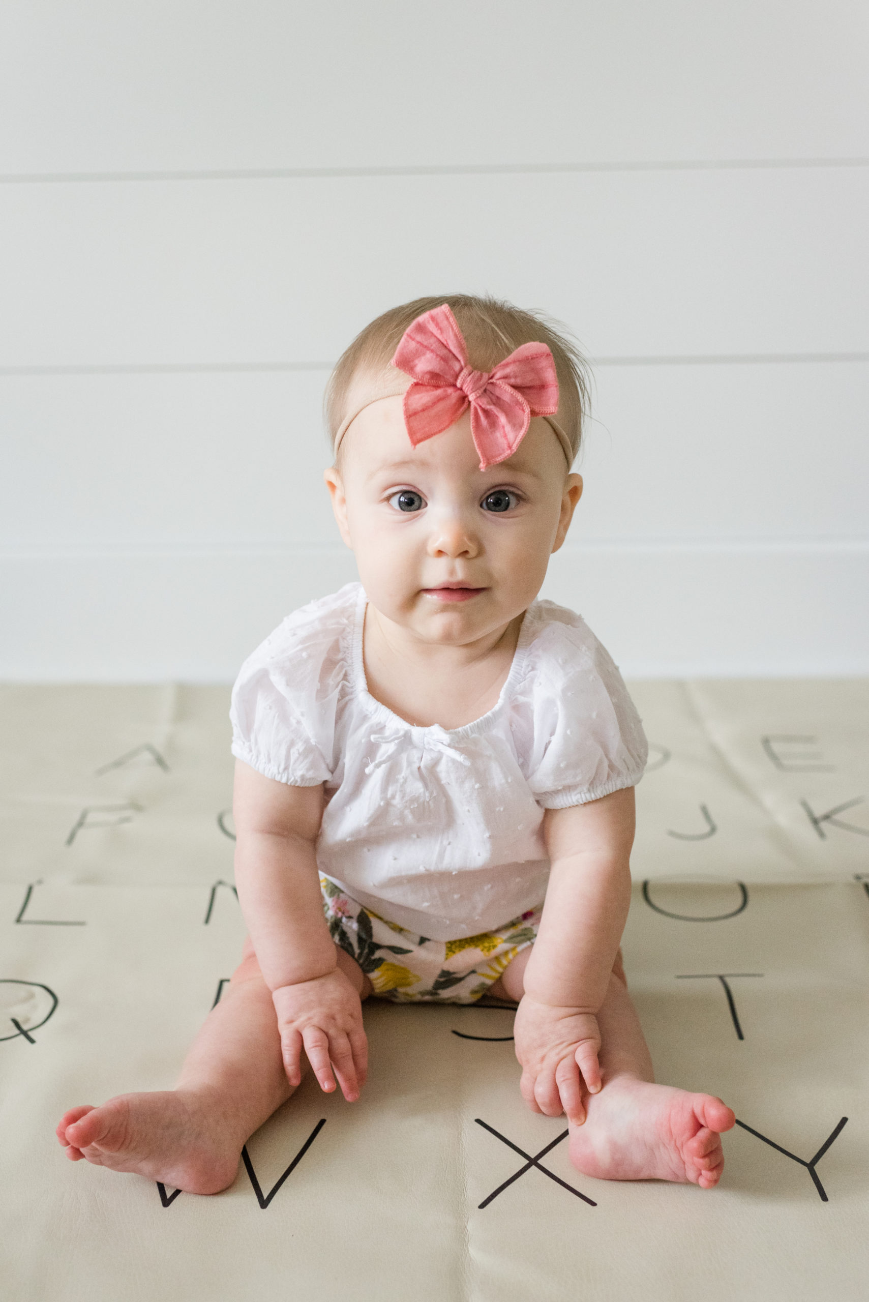 Olivia 8 Months Old - Sweet Williams Photography is a lifestyle, engagement, and wedding photographer serving the Nashville, Tennessee area, and destination locations.