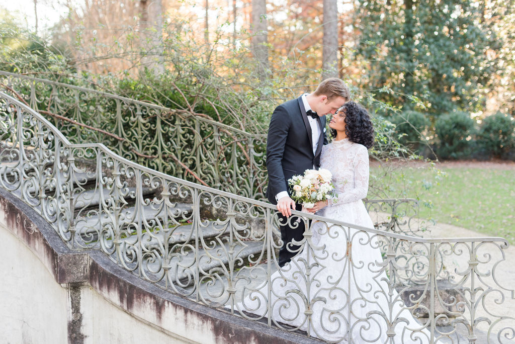 Rebecca Musayev is a Nashville wedding photographer who embraces southern traditions and modern luxury. Creating a tailored experience rooted in legacy for refined couples.